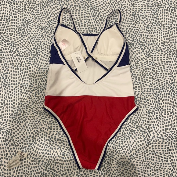 Xhilaration One-Piece Bathing Suit - Picture 4 of 5
